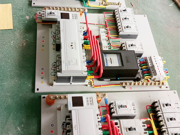  动力配电箱